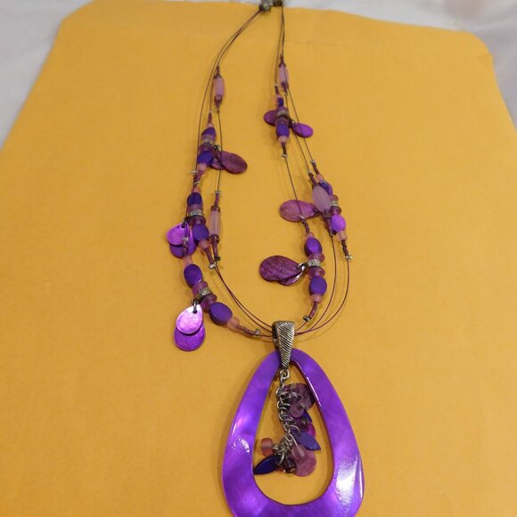 Ladies Coldwater Creek Purple Necklace - Picture 2 of 3